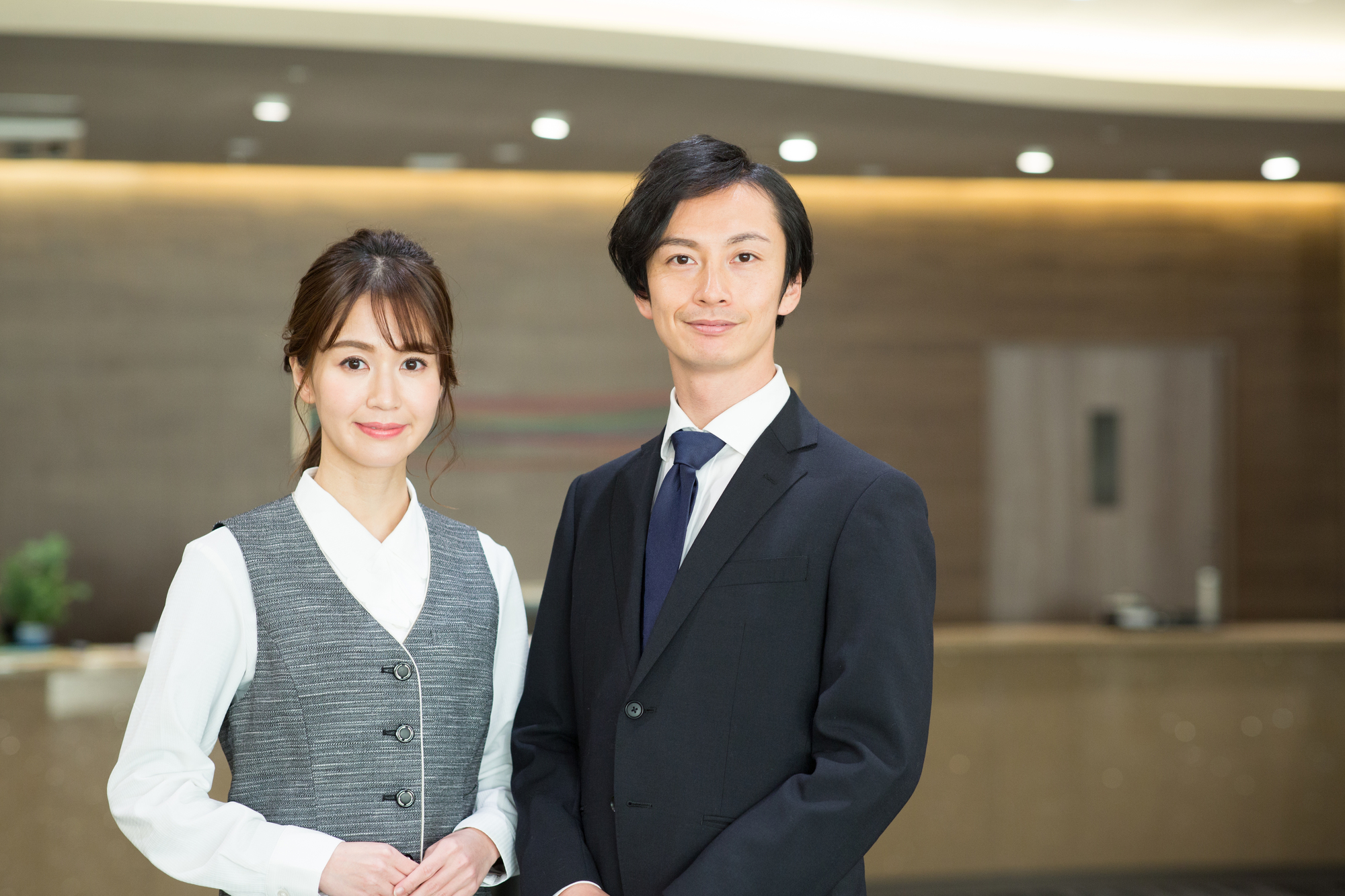 ホテルフロントスタッフ